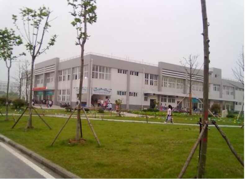 校園環(huán)境