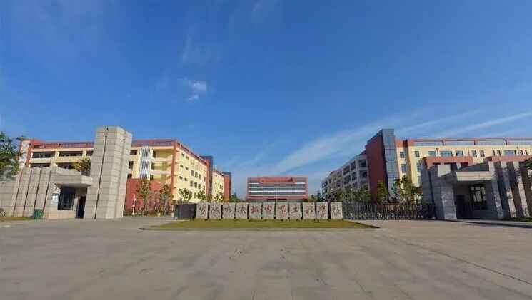 校園環(huán)境